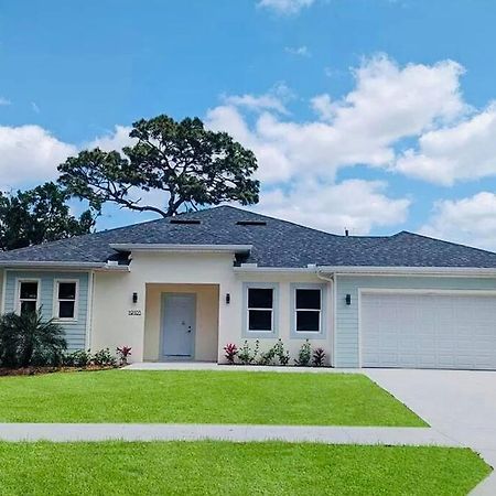 Brand New Tampa Oasis With Private Jacuzzi Retreat Βίλα Lutz Εξωτερικό φωτογραφία