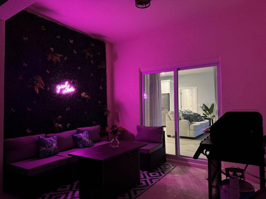 Brand New Tampa Oasis With Private Jacuzzi Retreat Βίλα Lutz Εξωτερικό φωτογραφία