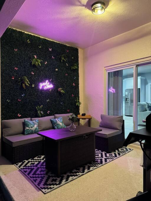 Brand New Tampa Oasis With Private Jacuzzi Retreat Βίλα Lutz Εξωτερικό φωτογραφία