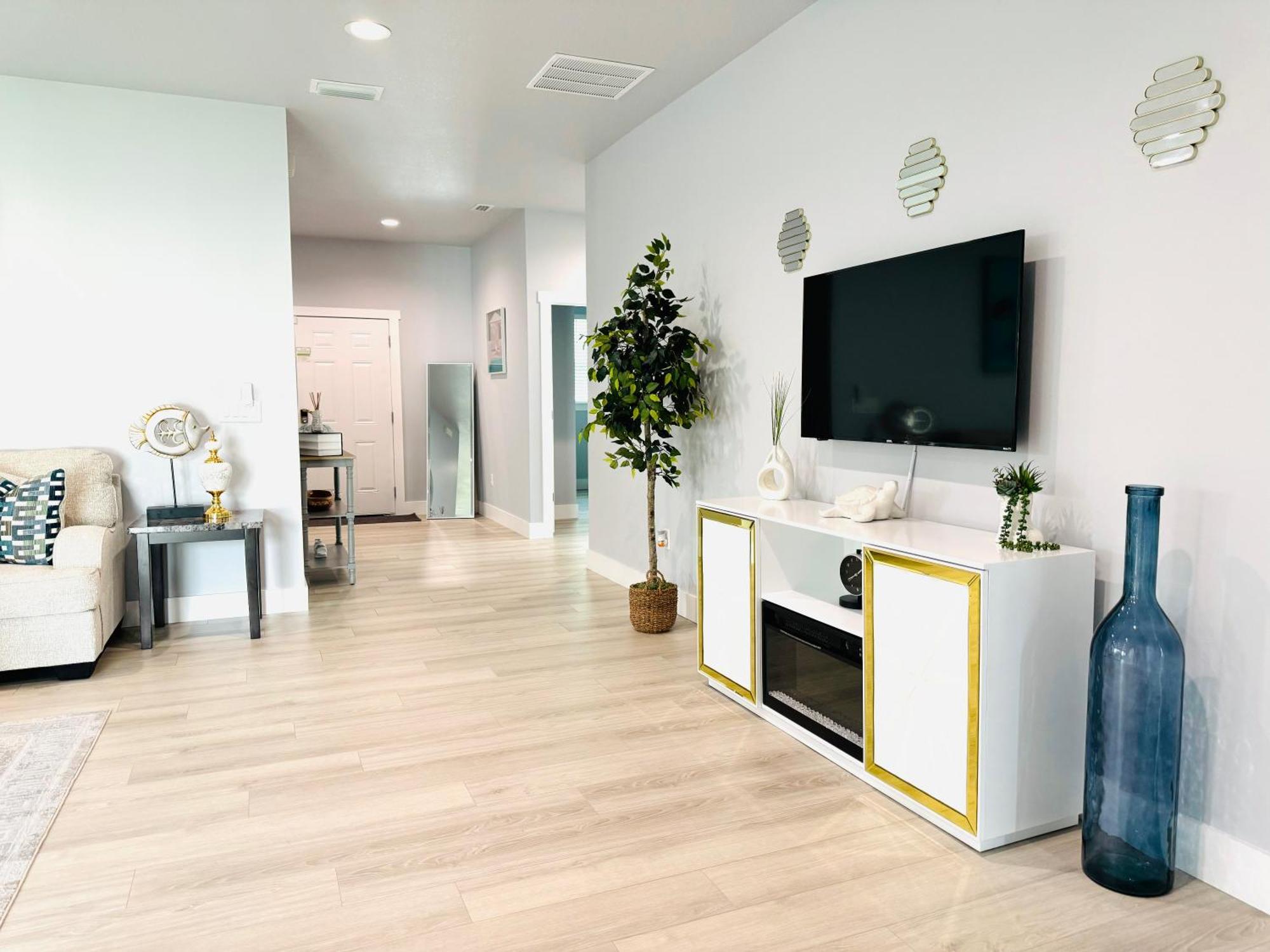 Brand New Tampa Oasis With Private Jacuzzi Retreat Βίλα Lutz Εξωτερικό φωτογραφία