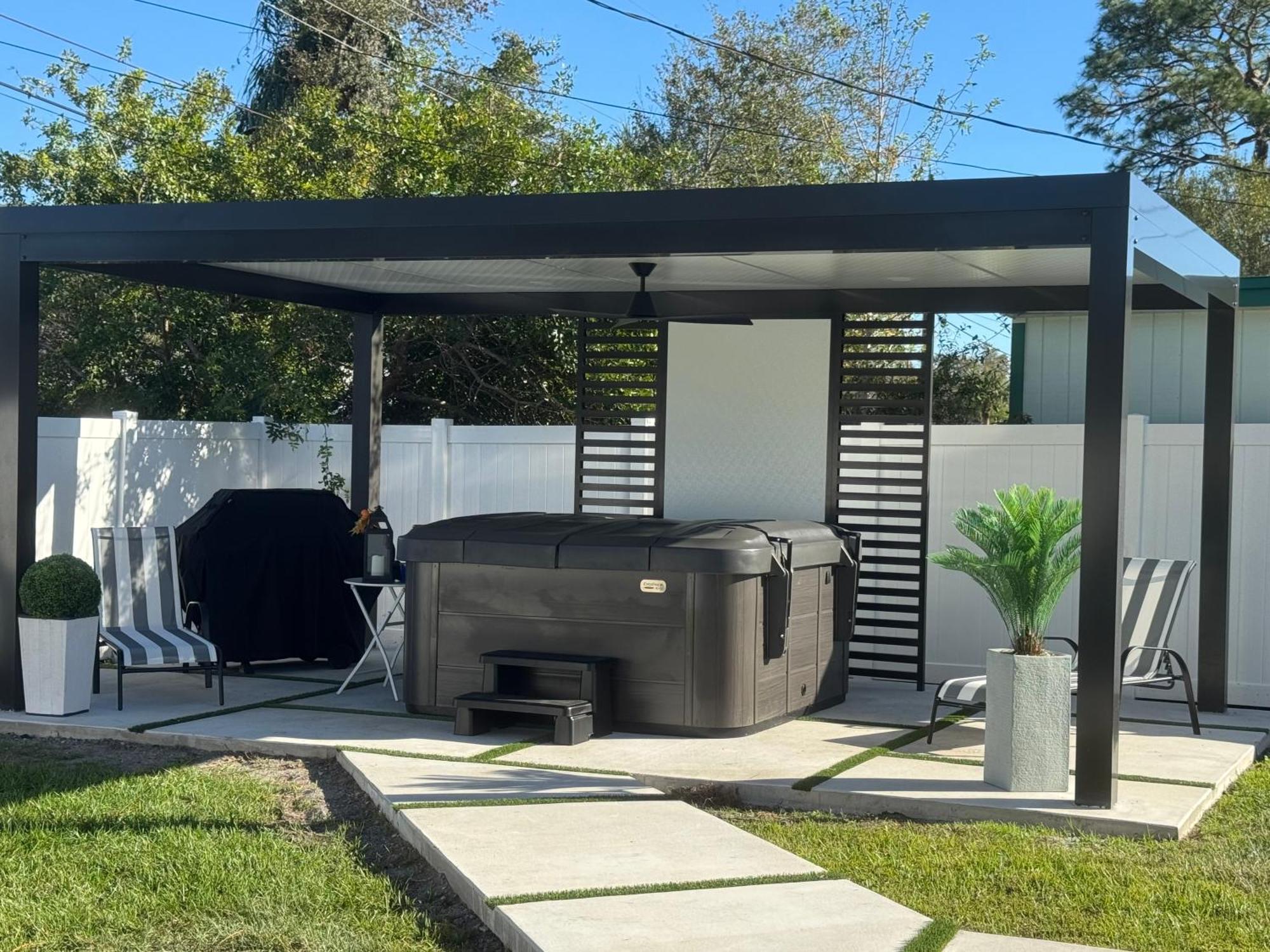 Brand New Tampa Oasis With Private Jacuzzi Retreat Βίλα Lutz Εξωτερικό φωτογραφία